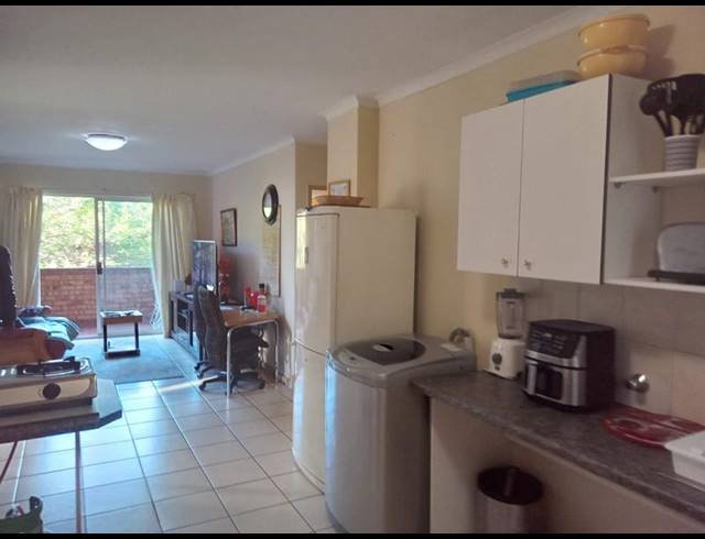 3 BEDROOM APARTMENT FOR SALE IN ZWARTKOP